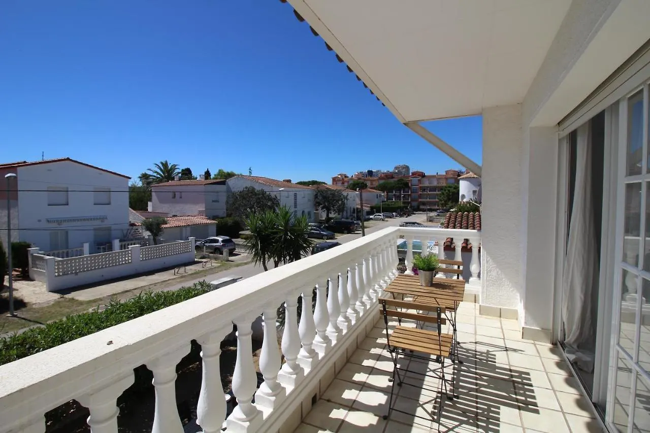 Apart-Rent-Casa Bahia 0024 Empuriabrava 0*,  Hiszpania